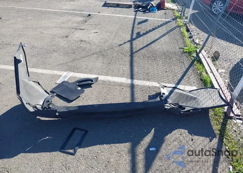 2021 Toyota Sienna Xle z USA, uszkodzony, nr VIN 5TDYRKEC2MS023578